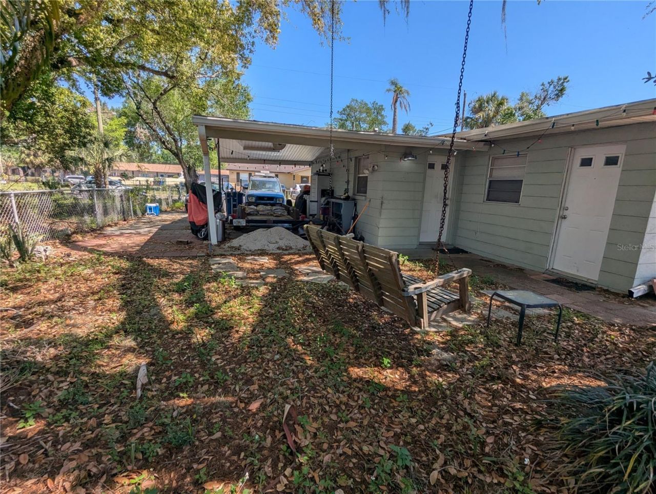 8740 N Tangerine Place, Tampa, FL 33617 Photo