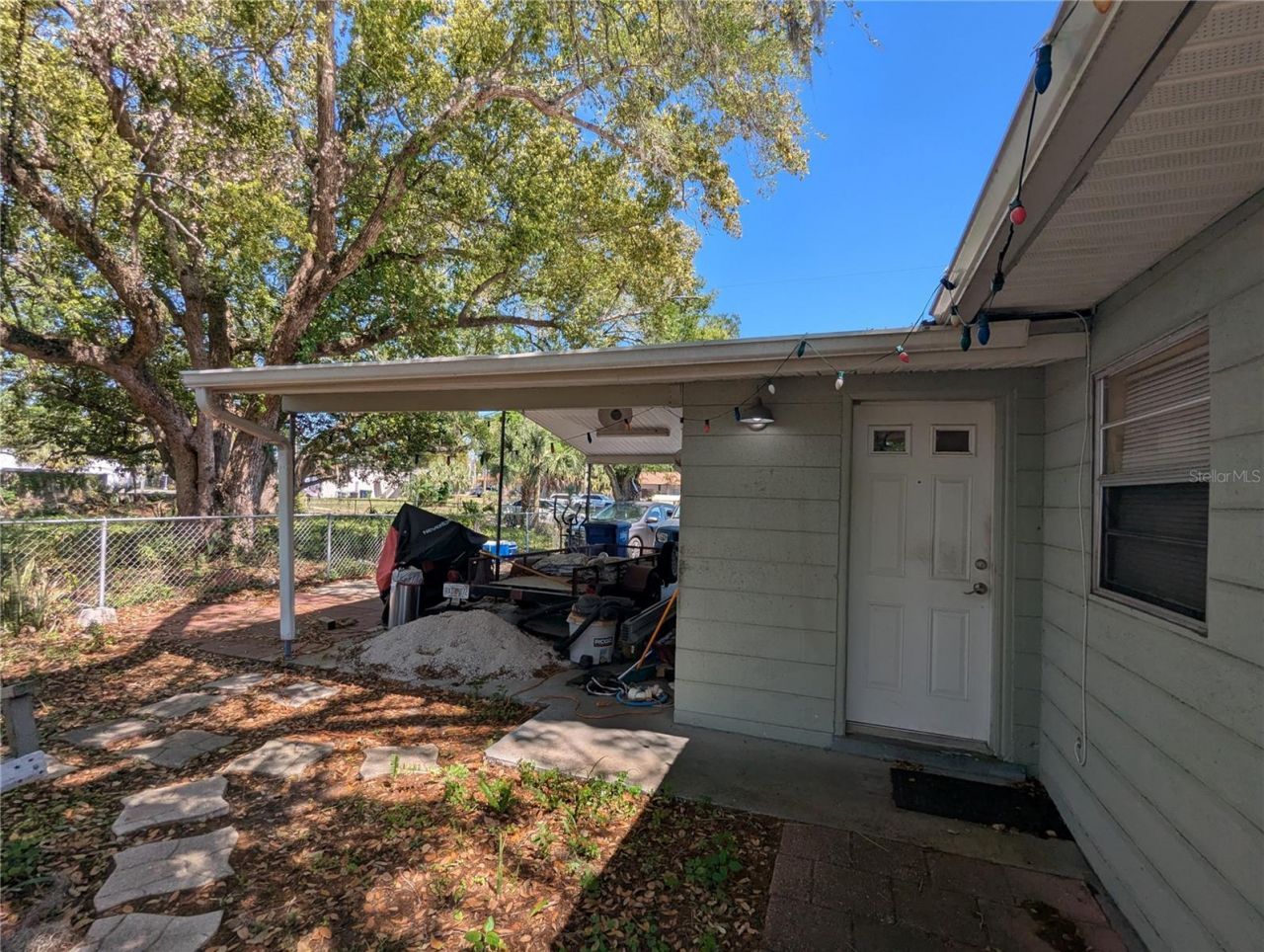 8740 N Tangerine Place, Tampa, FL 33617 Photo