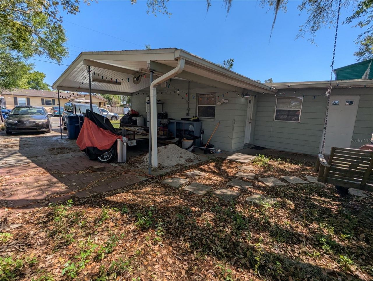 8740 N Tangerine Place, Tampa, FL 33617 Photo