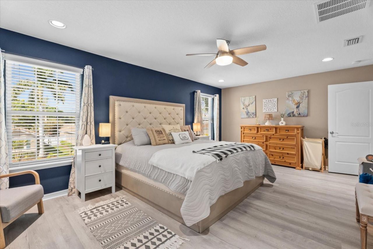 5439 Cartagena Drive , Sarasota, FL 34233 Photo