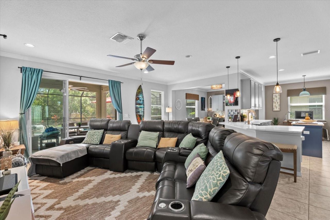 5439 Cartagena Drive , Sarasota, FL 34233 Photo