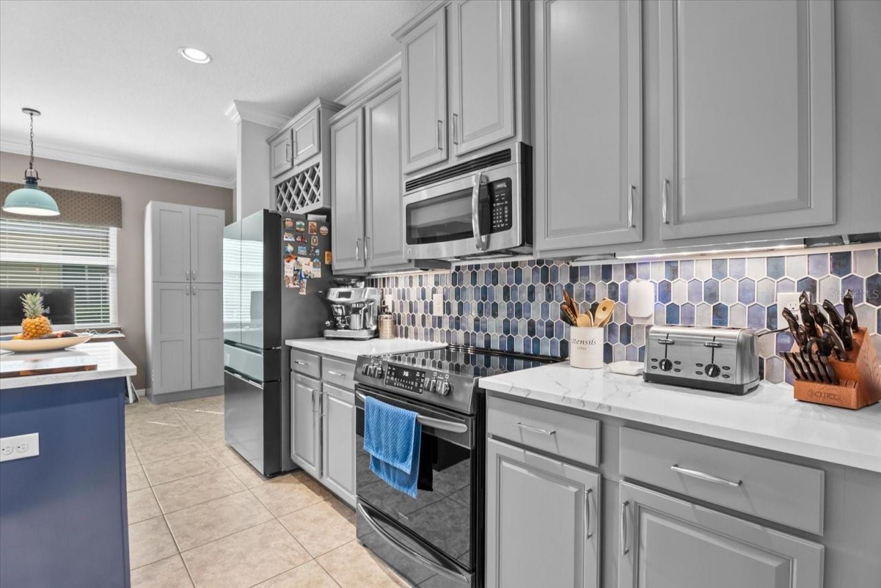 5439 Cartagena Drive , Sarasota, FL 34233 Photo