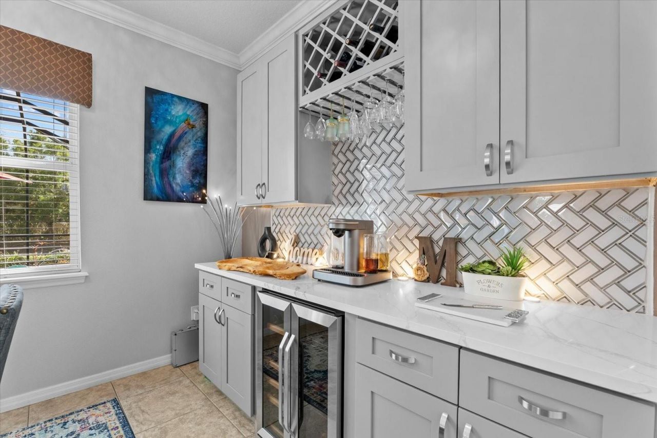 5439 Cartagena Drive , Sarasota, FL 34233 Photo