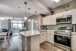 215 77th Ave. N  photo 4