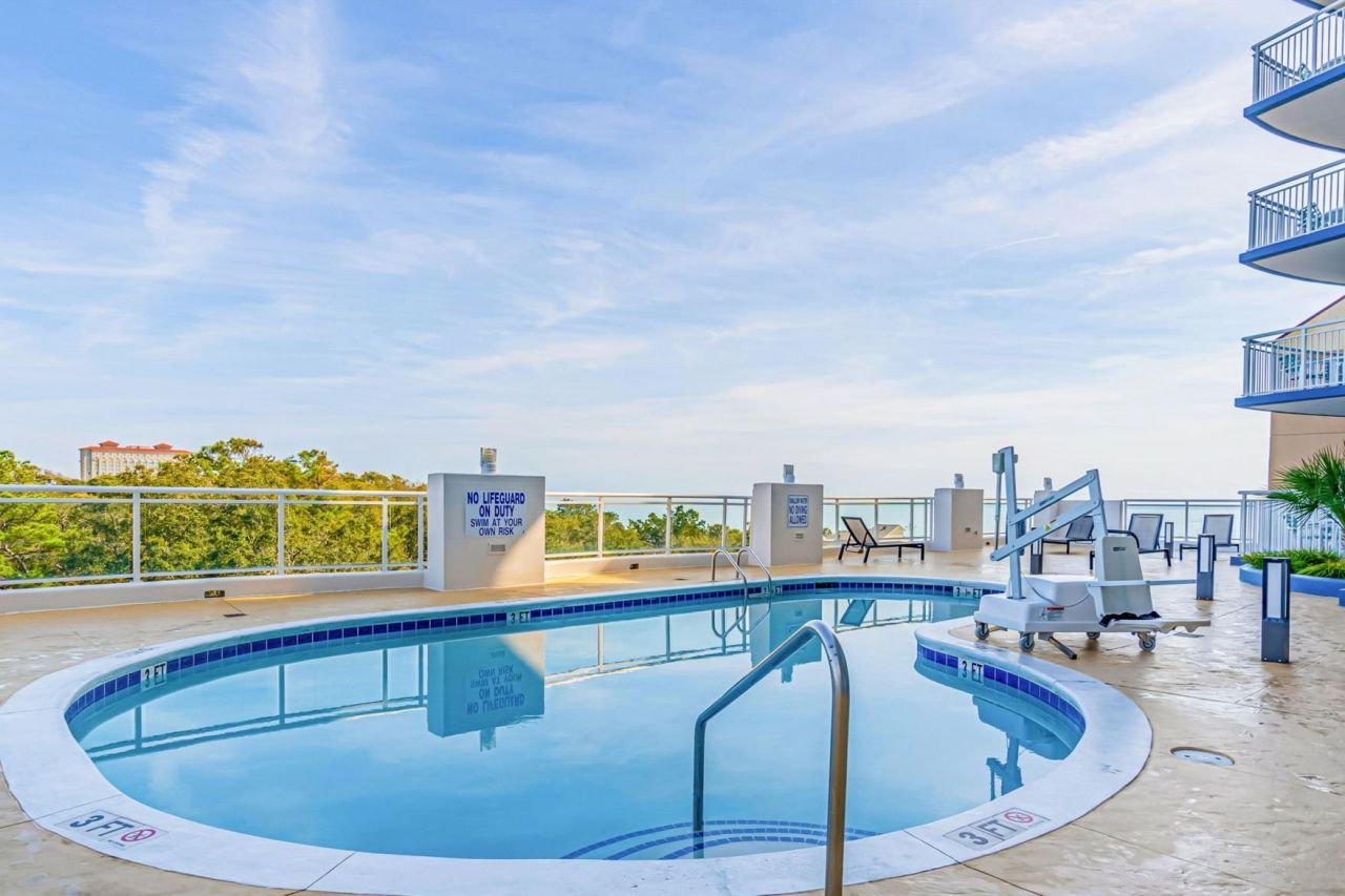 215 77th Ave. N  Photo 33