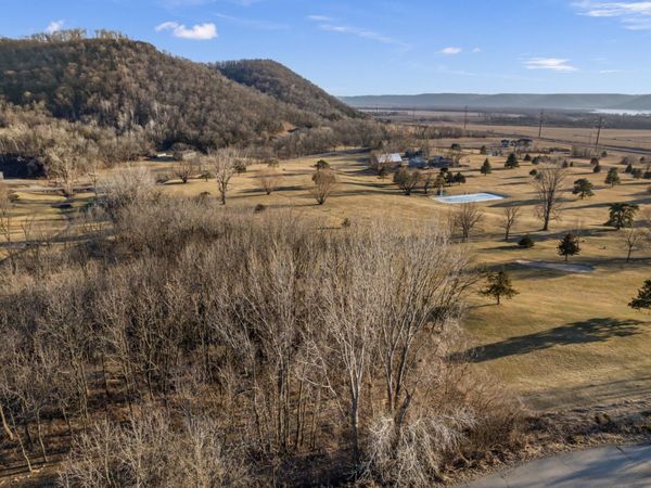 x Golf View Road , Cochrane, WI 54622