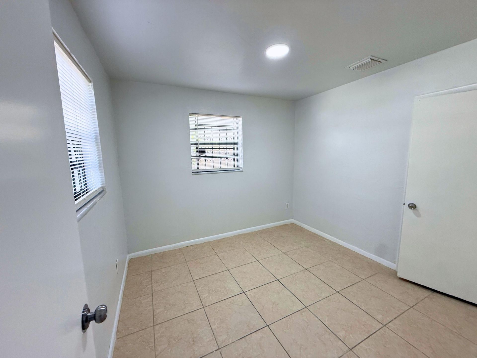 1490 NE 152nd Street, North Miami Beach, FL 33162 Photo