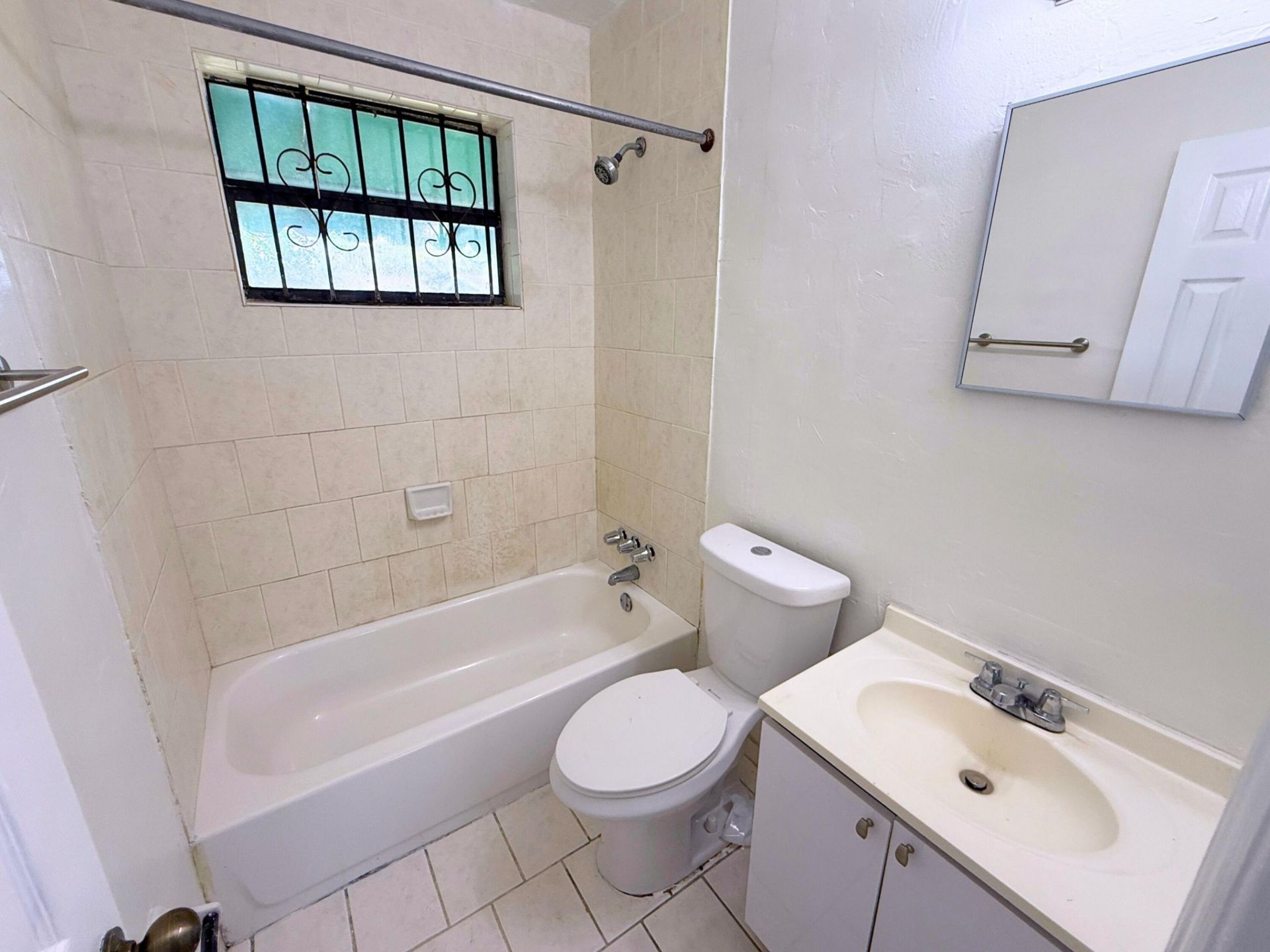 1490 NE 152nd Street, North Miami Beach, FL 33162 Photo