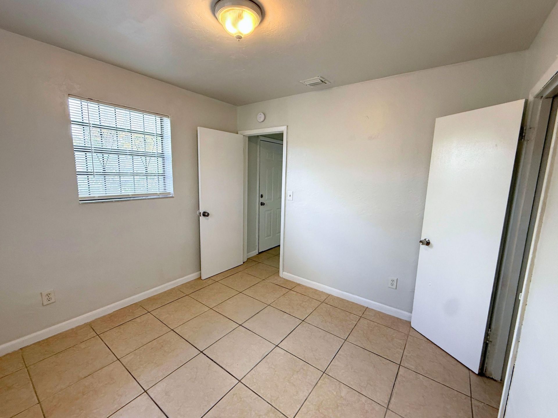 1490 NE 152nd Street, North Miami Beach, FL 33162 Photo