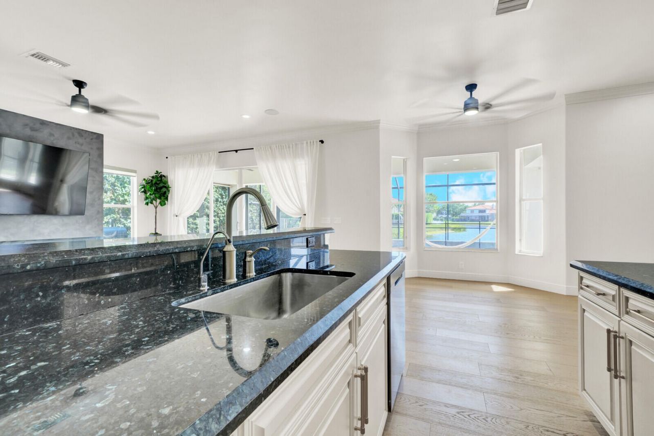 8685 Cobblestone Point Circle, Boynton Beach, FL 33472 Photo