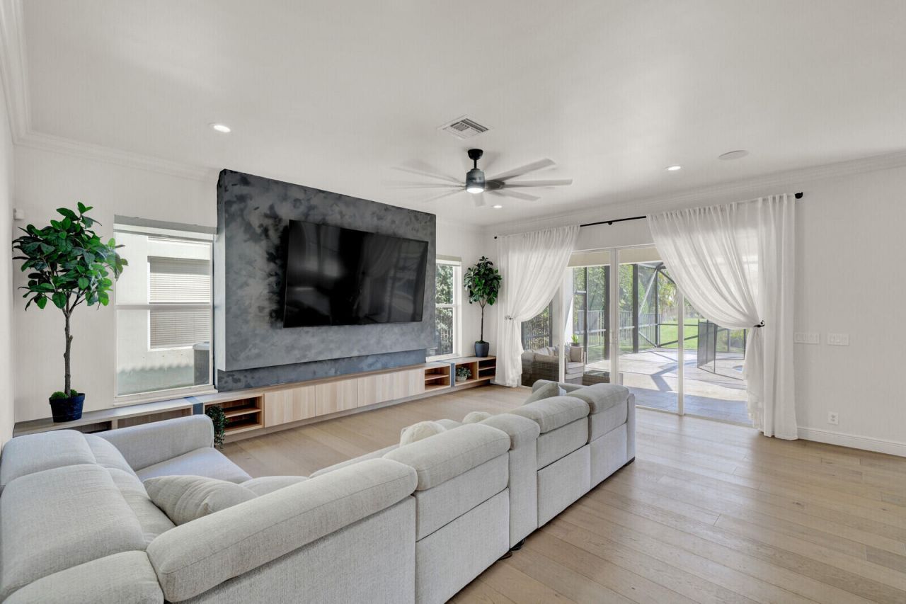 8685 Cobblestone Point Circle, Boynton Beach, FL 33472 Photo