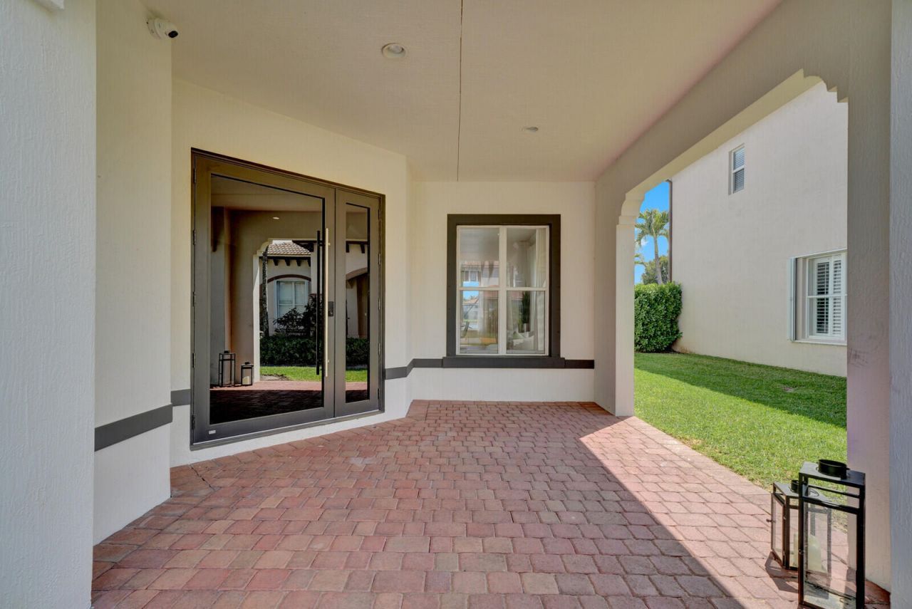 8685 Cobblestone Point Circle, Boynton Beach, FL 33472 Photo