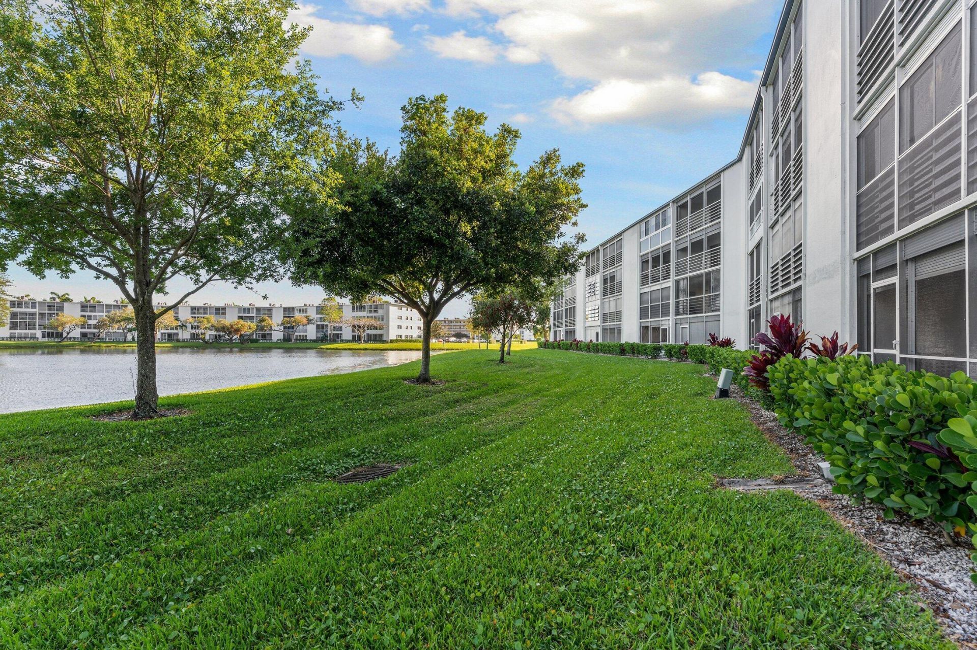 1047 Lincoln C, Boca Raton, FL 33434 Photo