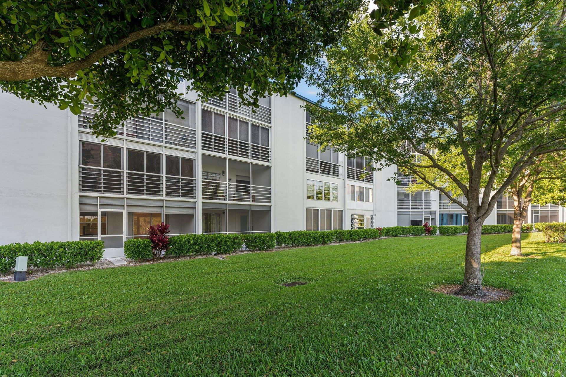 1047 Lincoln C, Boca Raton, FL 33434 Photo