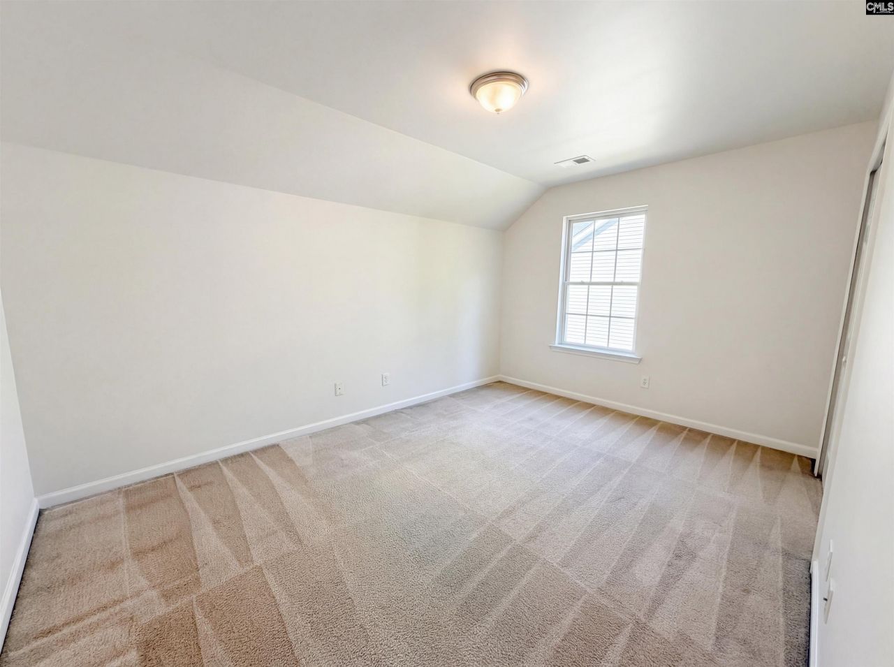 112 Coopers Hawk Circle  Photo 7