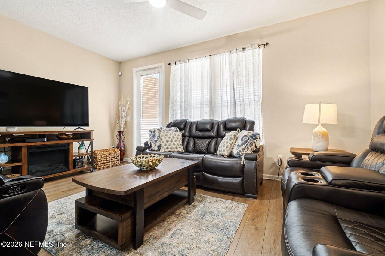 4220 Plantation Oaks Boulevard, Unit 1715, Orange Park, FL 32065 Photo