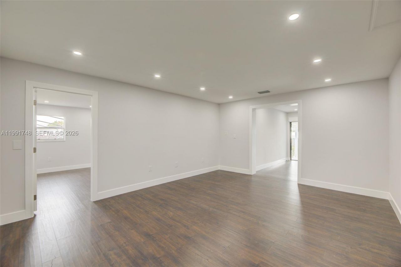 7811 NW 10th St, Unit 7811, Pembroke Pines, FL 33024 Photo