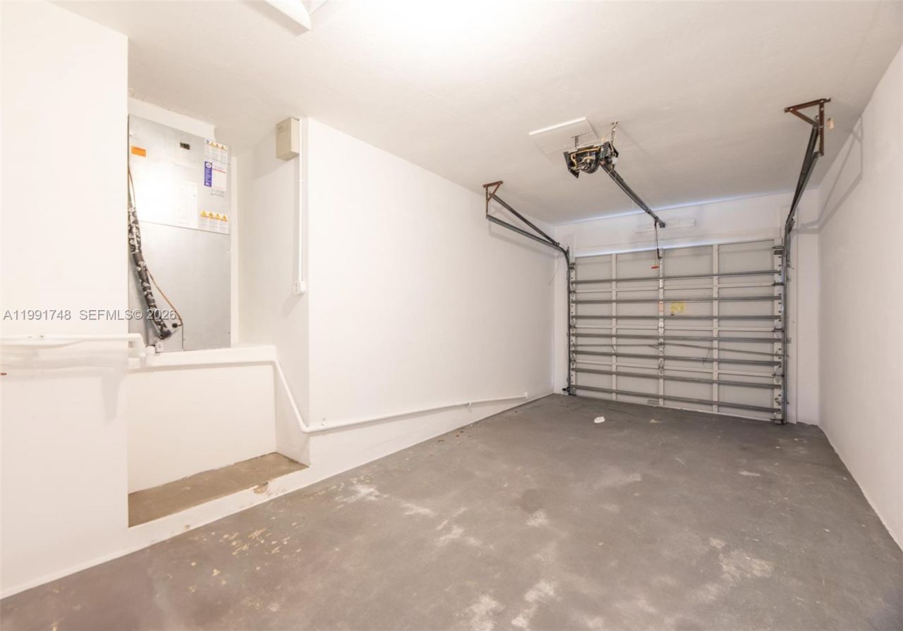 7811 NW 10th St, Unit 7811, Pembroke Pines, FL 33024 Photo