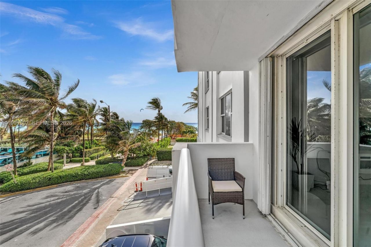 9195 Collins Ave , Unit 303, Surfside, FL 33154 Photo