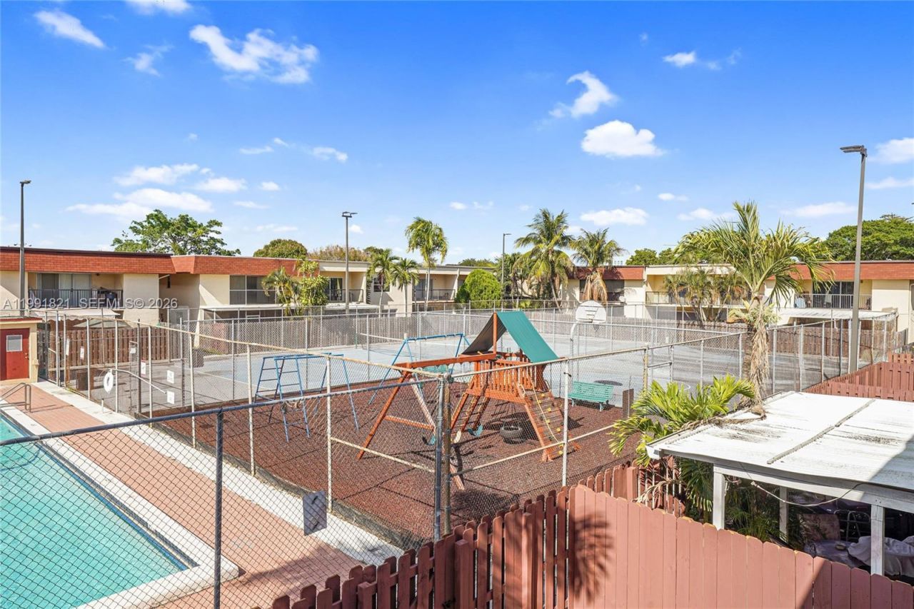 6557 SW 41st Ct , Unit 177, Davie, FL 33314 Photo