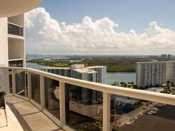 15901 Collins Ave , Unit 2505, Sunny Isles Beach, FL 33160