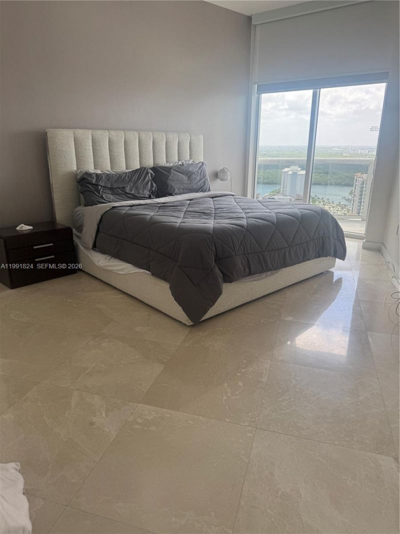 15901 Collins Ave, Unit 2505, Sunny Isles Beach, FL 33160 Photo
