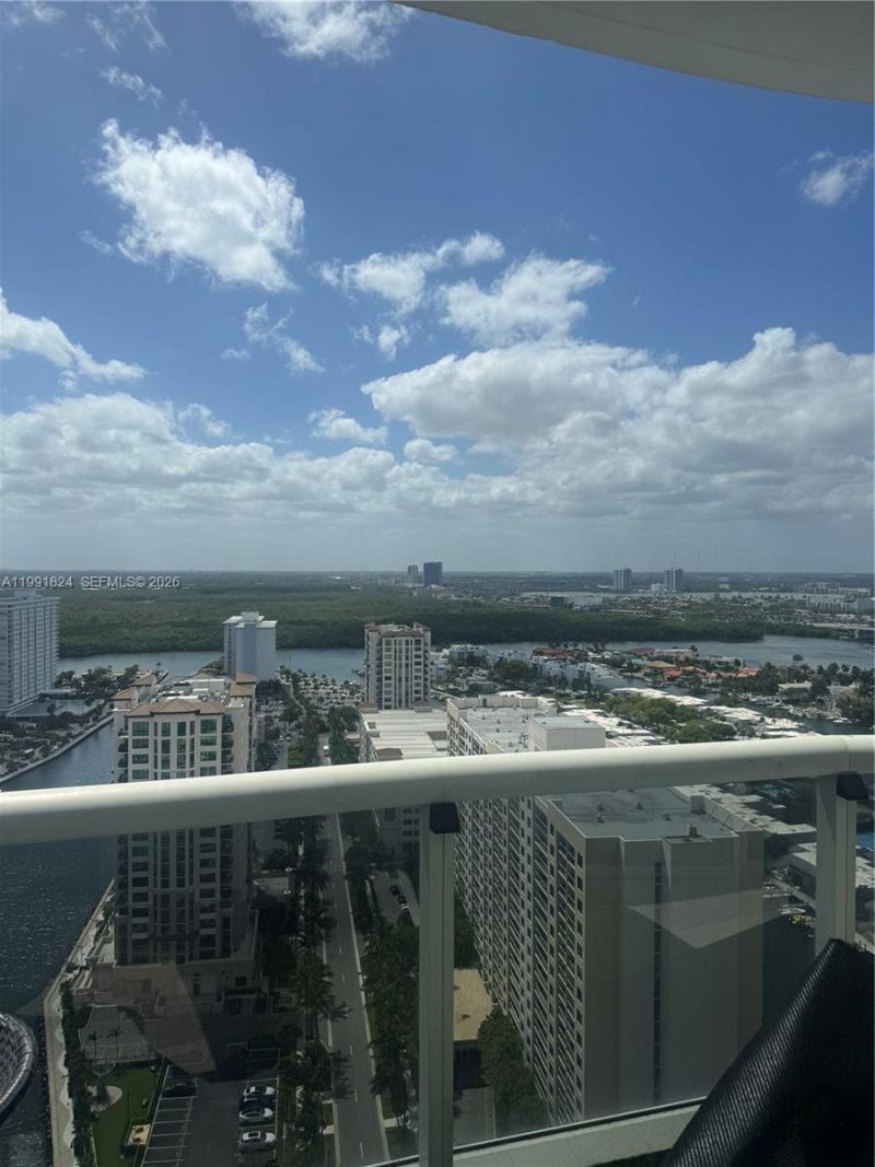 15901 Collins Ave, Unit 2505, Sunny Isles Beach, FL 33160 Photo