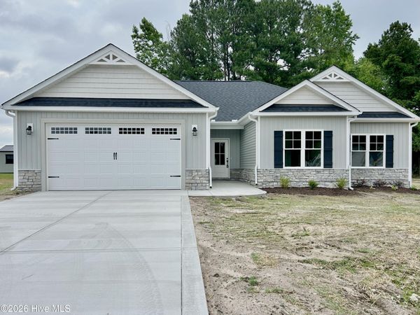 3715 Huntcliff Drive, La Grange, NC 28551