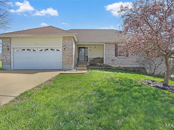 178 Bridgewater Chase Lane, Villa Ridge, MO 63089