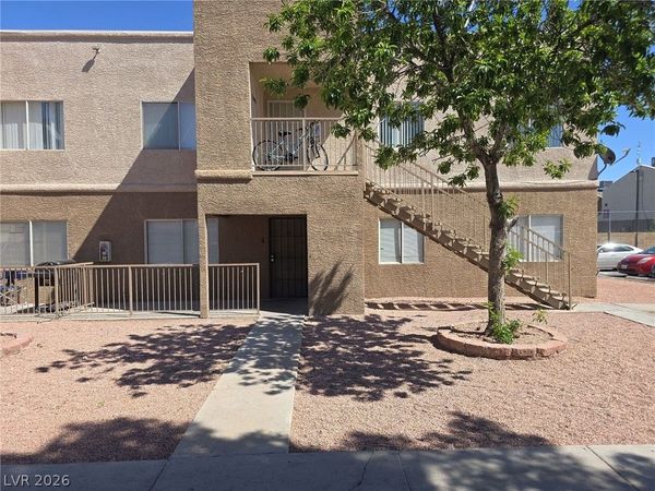 1690 N Lamont Street, Unit 110, Las Vegas, NV 89115