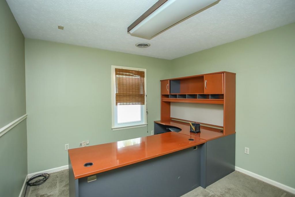 1506 Azalea Dr. Photo 11