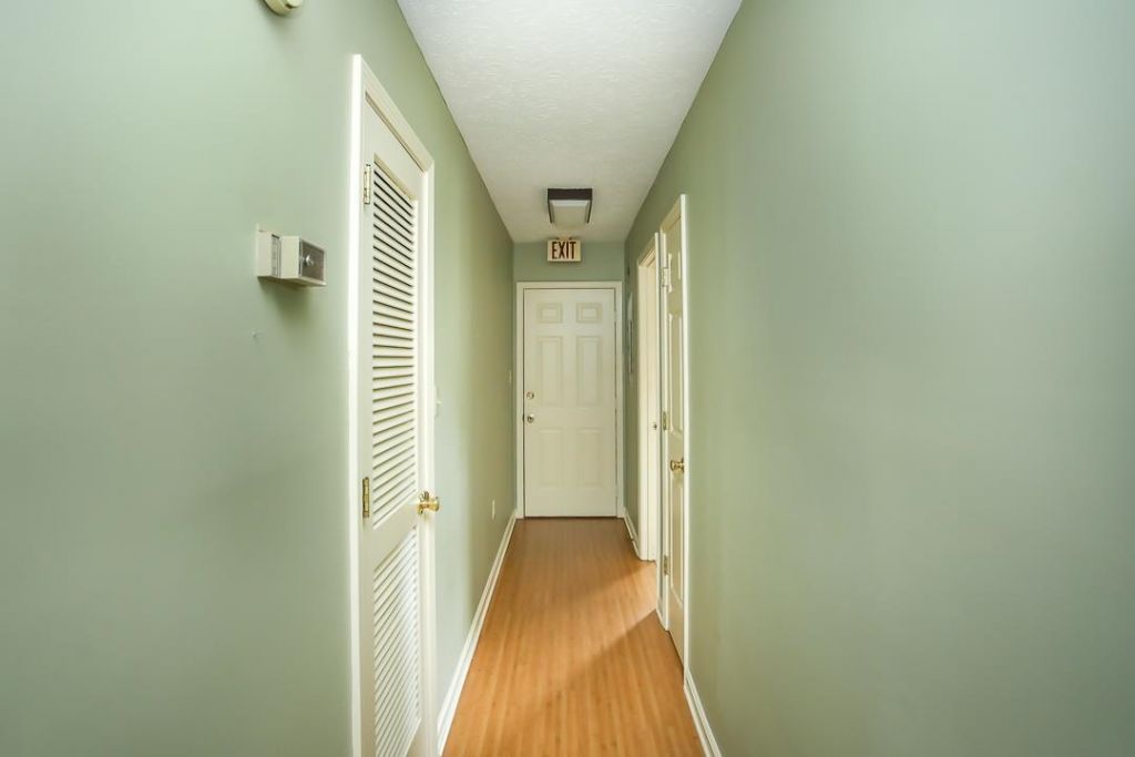 1506 Azalea Dr. Photo 8