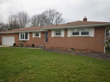 987 Howard Drive, Tallmadge, OH 44278