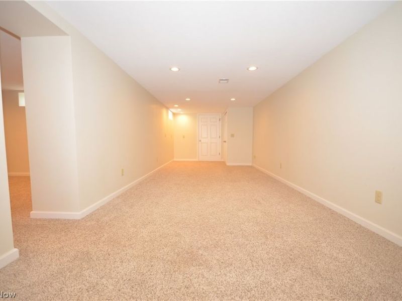 987 Howard Drive, Tallmadge, OH 44278 Photo 36