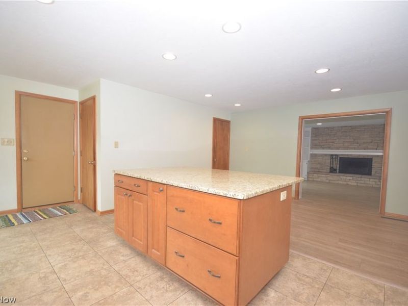 987 Howard Drive, Tallmadge, OH 44278 Photo 8