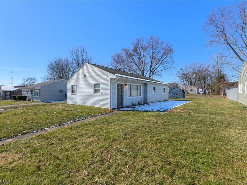 2225 Martha Avenue NE, Canton, OH 44705 Photo 1