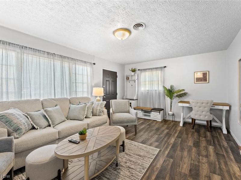 2225 Martha Avenue NE, Canton, OH 44705 Photo 11