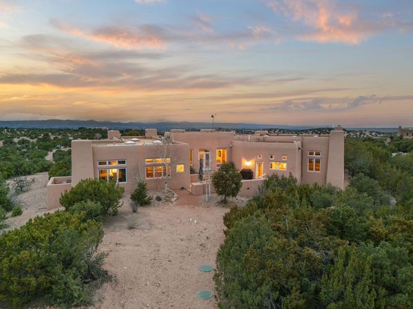103-B Estrellas De Tano , Santa Fe, NM 87506