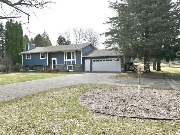 471 Mc Cutcheon Road, Hudson, WI 54016