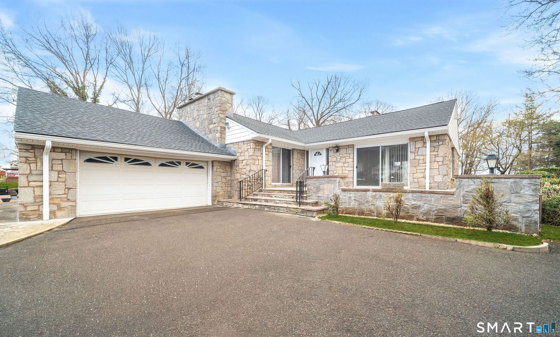 1603 Hartford, North Haven, CT 06473 Main Photo