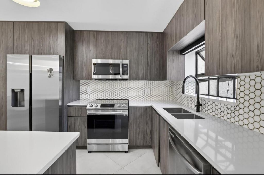 373 SW 94th Terrace, Plantation, FL 33324 Photo