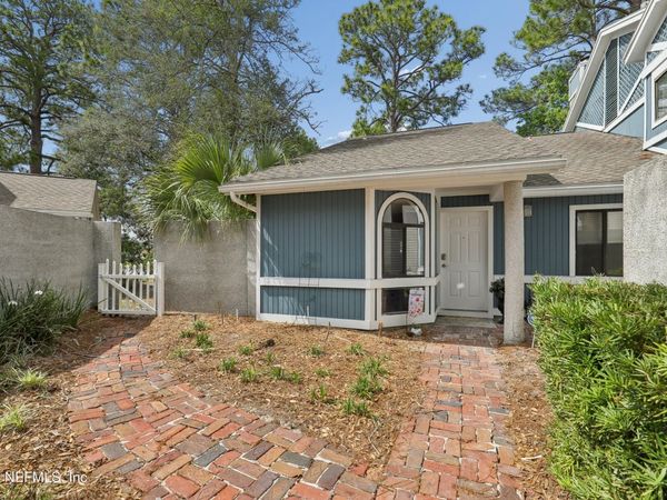 8118 BAYMEADOWS Circle E, Unit 17, Jacksonville, FL 32256