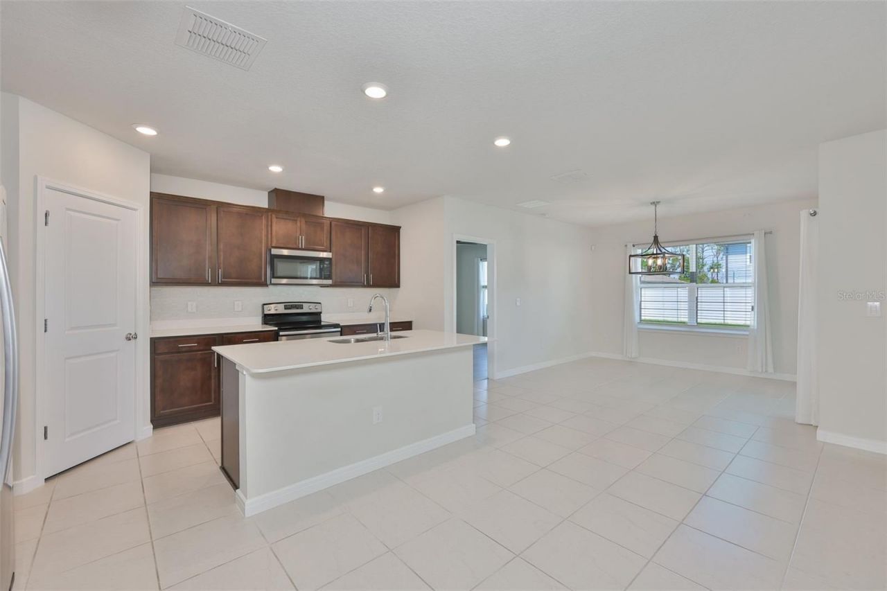 1002 Tidal Rock Avenue , Ruskin, FL 33570 Photo