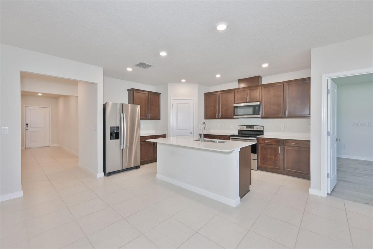 1002 Tidal Rock Avenue , Ruskin, FL 33570 Photo