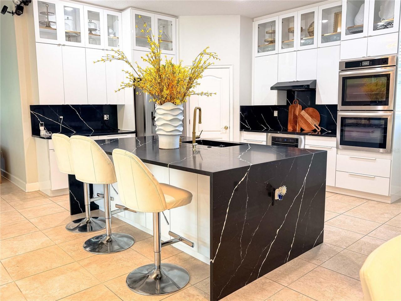 19930 Dolores Ann Court , Lutz, FL 33549 Photo