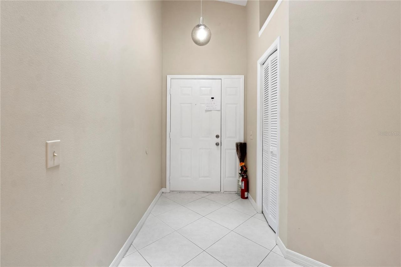 623 Red Oak Circle, Unit 121, Altamonte Springs, FL 32701 Photo