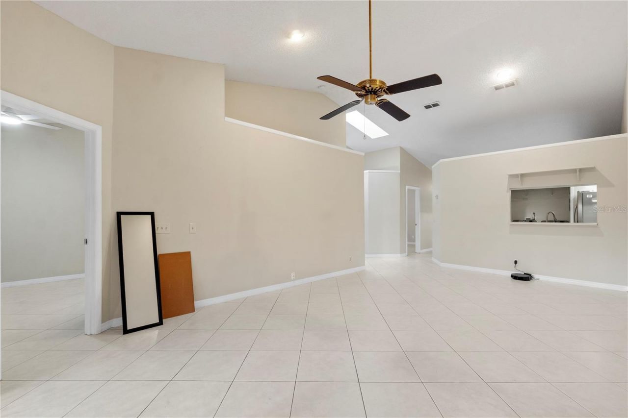 623 Red Oak Circle, Unit 121, Altamonte Springs, FL 32701 Photo