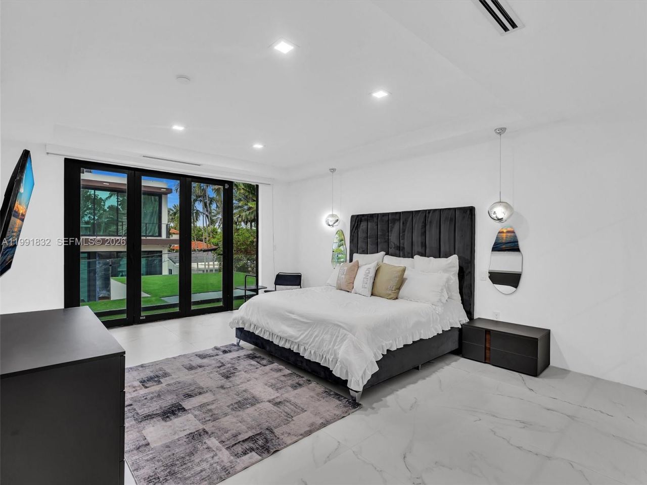 3010 Alton Rd , Miami Beach, FL 33140 Photo