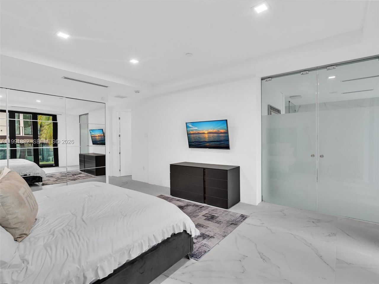 3010 Alton Rd , Miami Beach, FL 33140 Photo