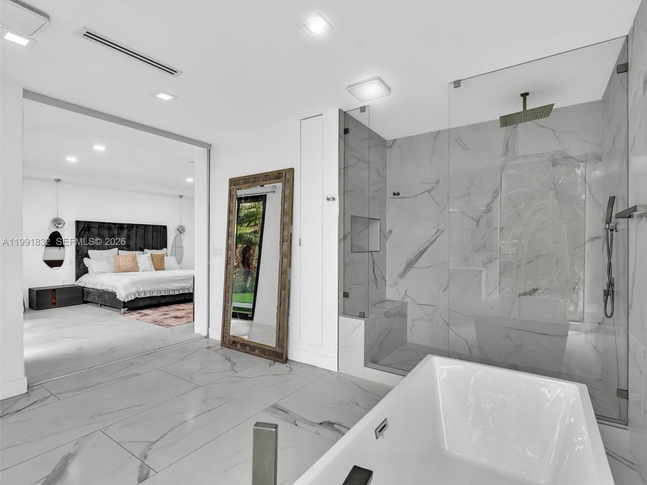 3010 Alton Rd , Miami Beach, FL 33140 Photo